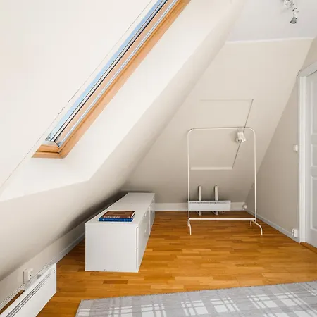 Charming Townhouse - Walk Everywhere! * ברגן