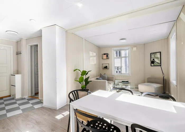 Charming Townhouse - Walk Everywhere! شقة *