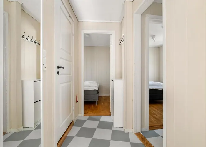 Charming Townhouse - Walk Everywhere! برغن