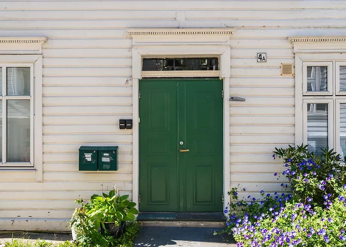 Charming Townhouse - Walk Everywhere! * برغن