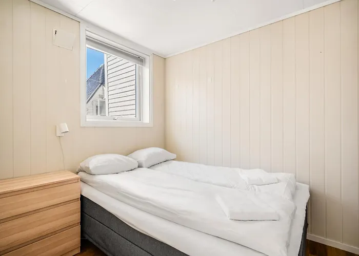 Charming Townhouse - Walk Everywhere! *